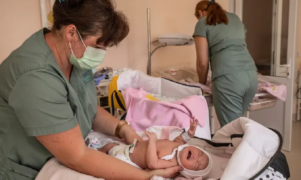 Háború ide vagy oda – virágzik Ukrajnában a béranyabiznisz